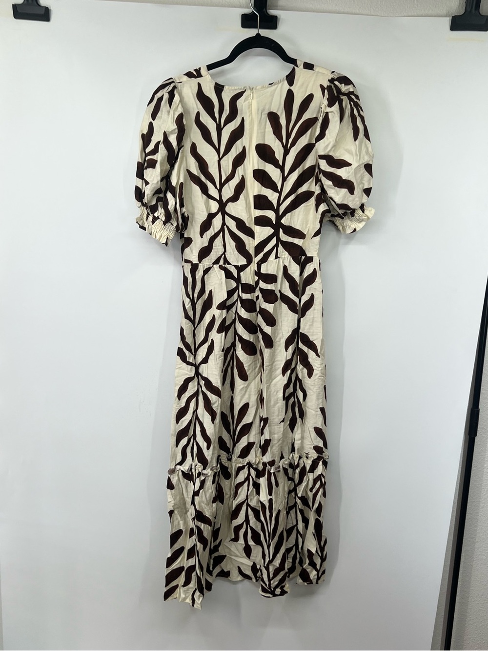 Petal & Pup Steele Puff Sleeve Midi Dress in Brown Palm - Picture 6 of 8